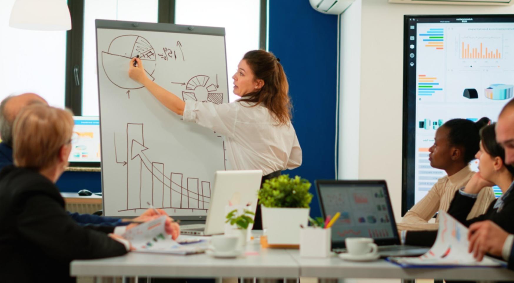 Formation financière en entreprise avec analyse de données